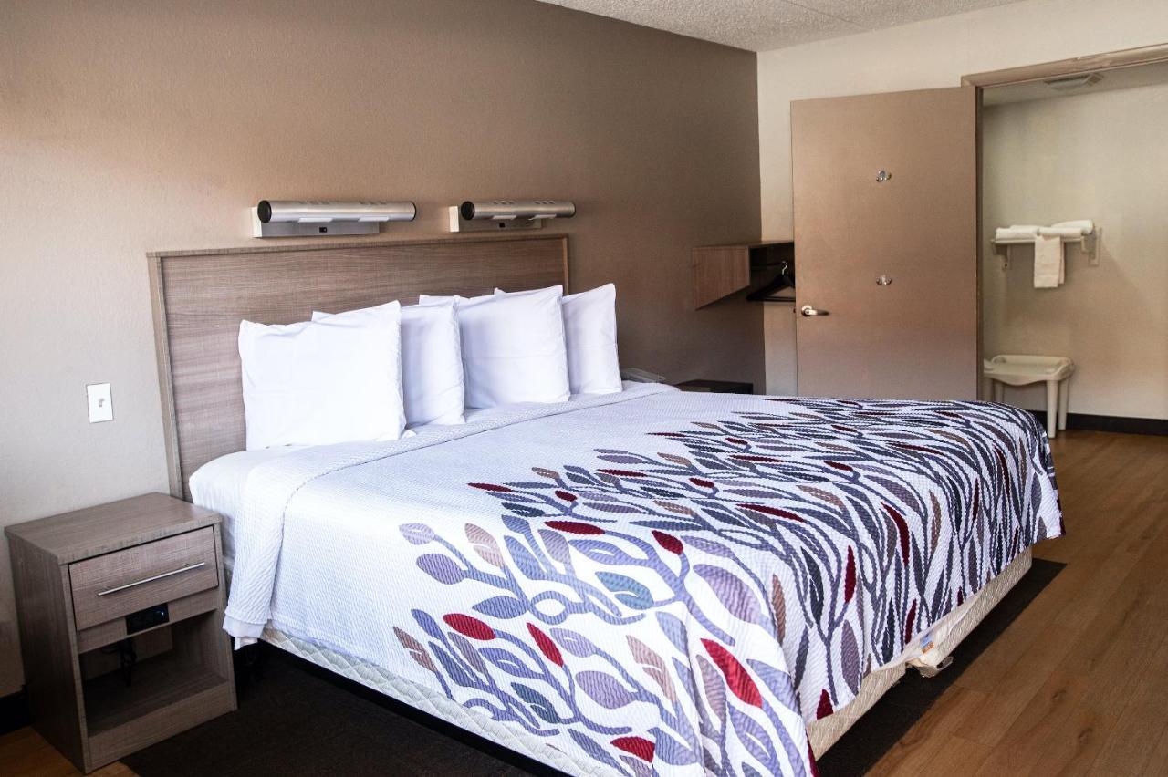 Red Roof Inn Rochester - Хенриета Екстериор снимка